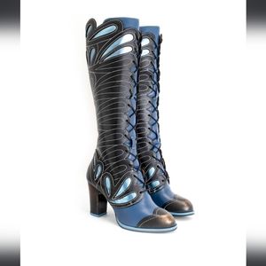 Fluevog Elita lace up boots in blue 7.5